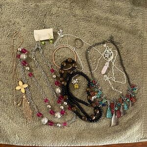 Costume jewelry, as is, untested. Complete pieces.